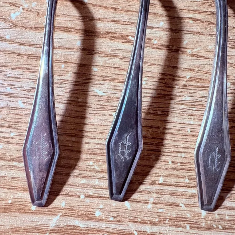 Vintage Teaspoon Lot Of 5 Tarnished A P On The Bottom Of Stem
